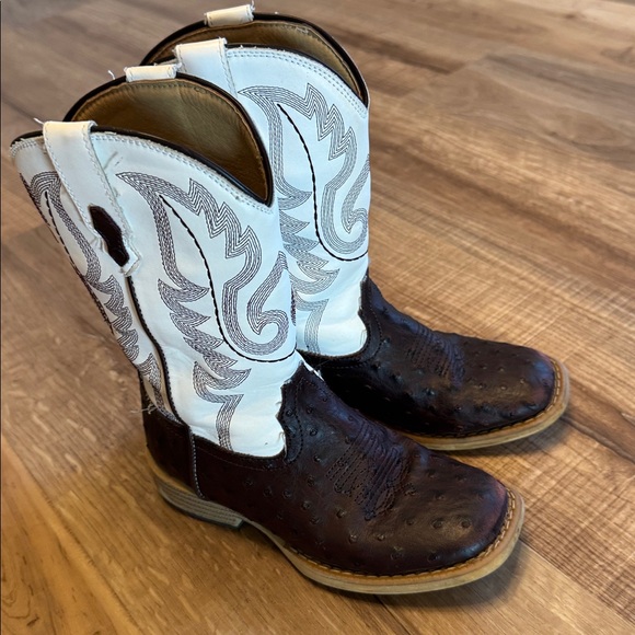 Boys Roper Tan and Cream Leather Boots - Picture 4 of 6